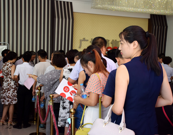 喜報(bào)！捷報(bào)！一經(jīng)推出即成隴南商業(yè)傳奇！