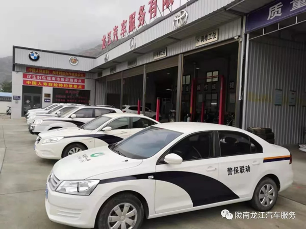 金錘鈑金，銀槍噴漆！龍江汽修值得信賴！
